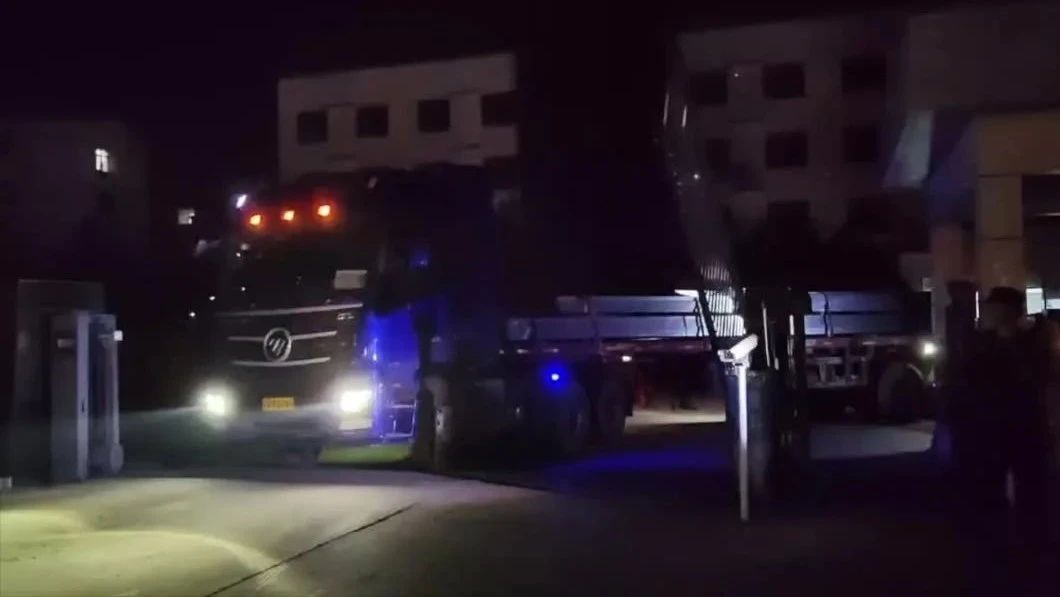 我们风雨同心，，，，抗洪保供！